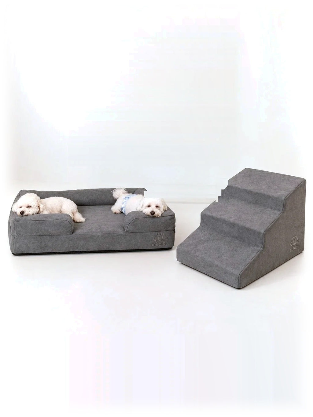 Mitodo Kumo Bed + Sora Stairs Set in Charcoal Gray: Kumo orthopaedic bed with two dogs resting, Sora pet stairs beside it